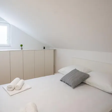 Apartament Lucija