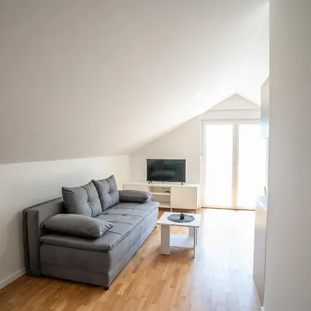 Apartament Lucija