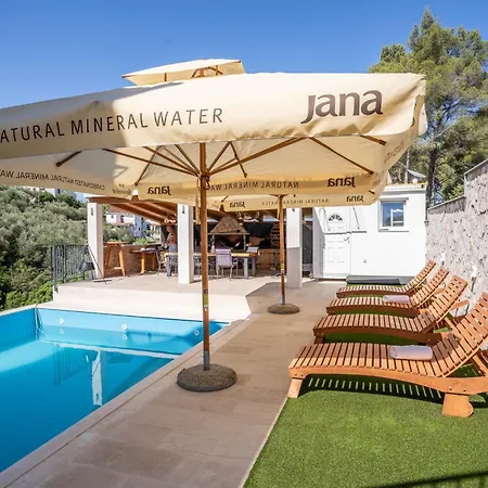 Lucija * Milna (Brac)