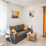 Lucija Apartment *