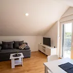 Lucija Apartment Milna (Brac)