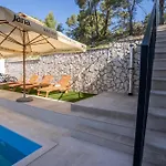 Apartment Lucija Milna (Brac)