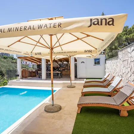 Lucija Apartment Milna (Brac)