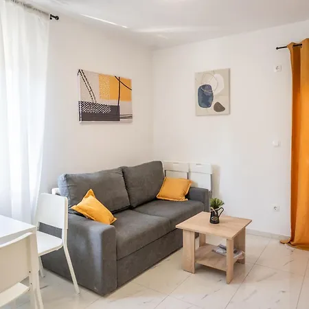 Lucija Apartament *